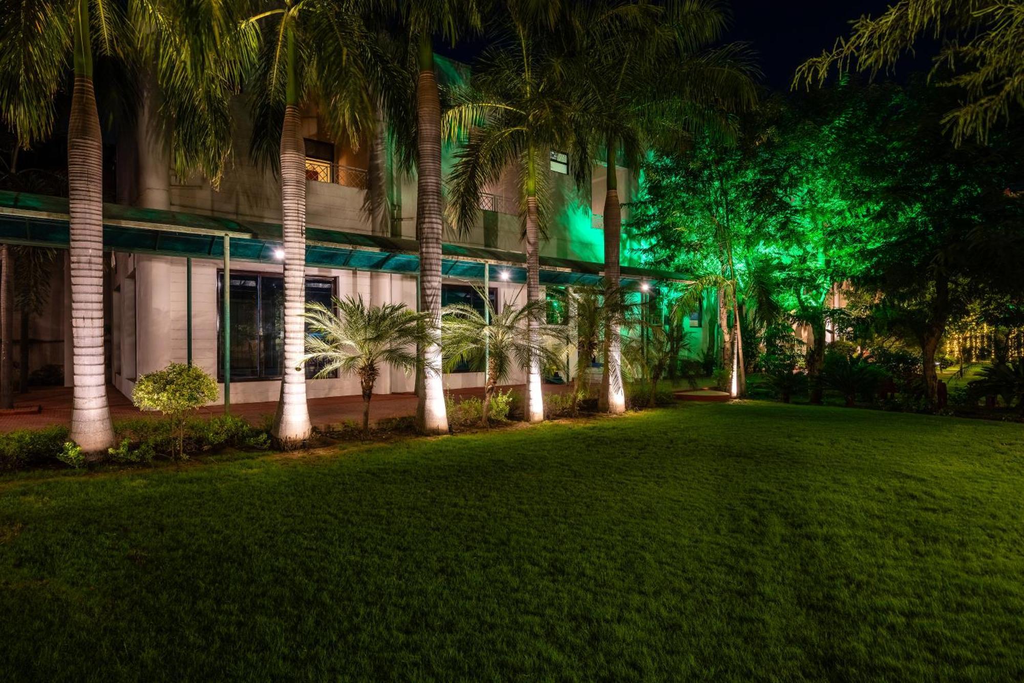 Nine Palms Villa Jaipur Bagian luar foto